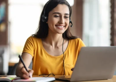 Trabajar en España como teleoperadora - Amauta Asesoría